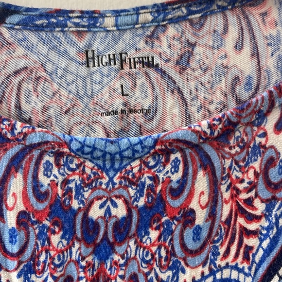 High Fifth short sleeved red/white/blue patterned top. Very soft. Size L - Picture 2 of 6